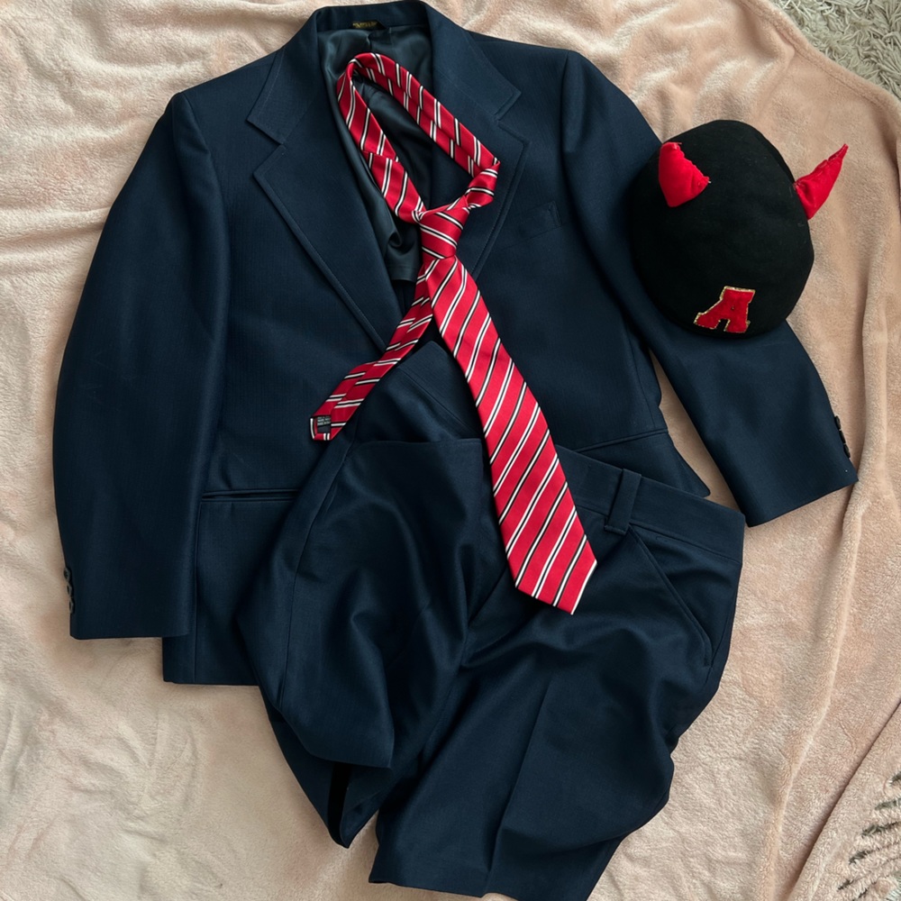 Angus Young AC/DC school boy outfit/costume